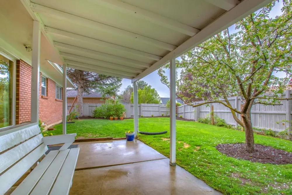 7 Essential Tree & Shrub Care Tips for Utah's Summer Heat 17 tree and shrub lawn care tips